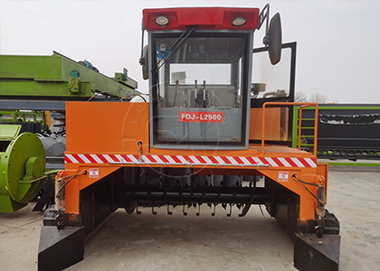 crawler type compost machine for windrow compost system