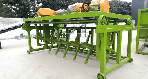 groove type compost turner for chicken manure